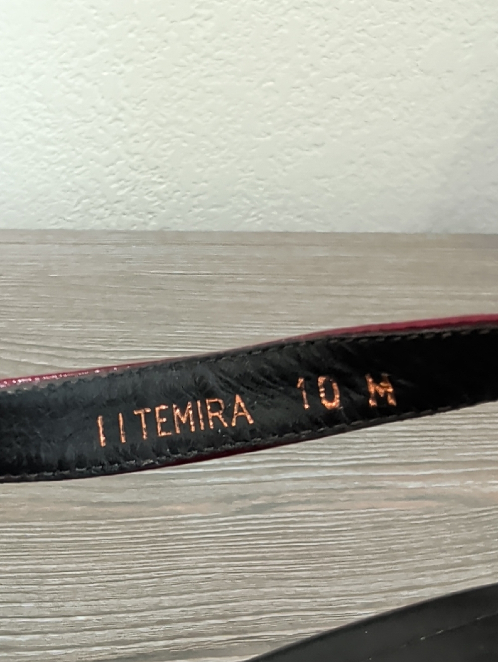 Like New Donald J. Pliner TEMIRA Oxblood Red Patent Leather Heeled Sandals 10 - Picture 8 of 14